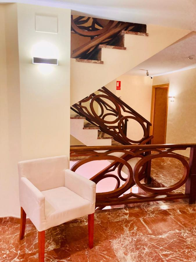 Hotel Dona Lola Castellón de la Plana Esterno foto