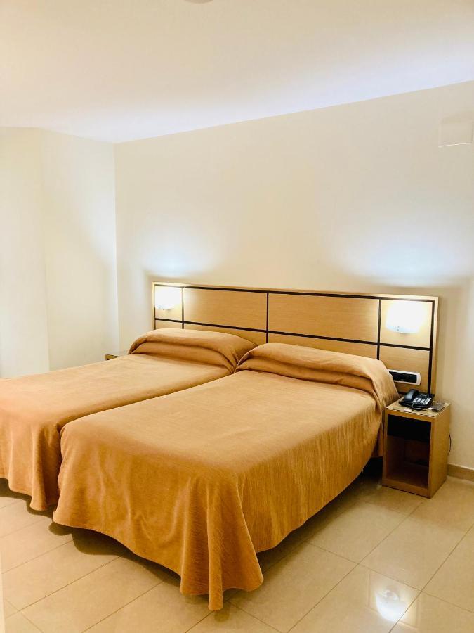 Hotel Dona Lola Castellón de la Plana Esterno foto