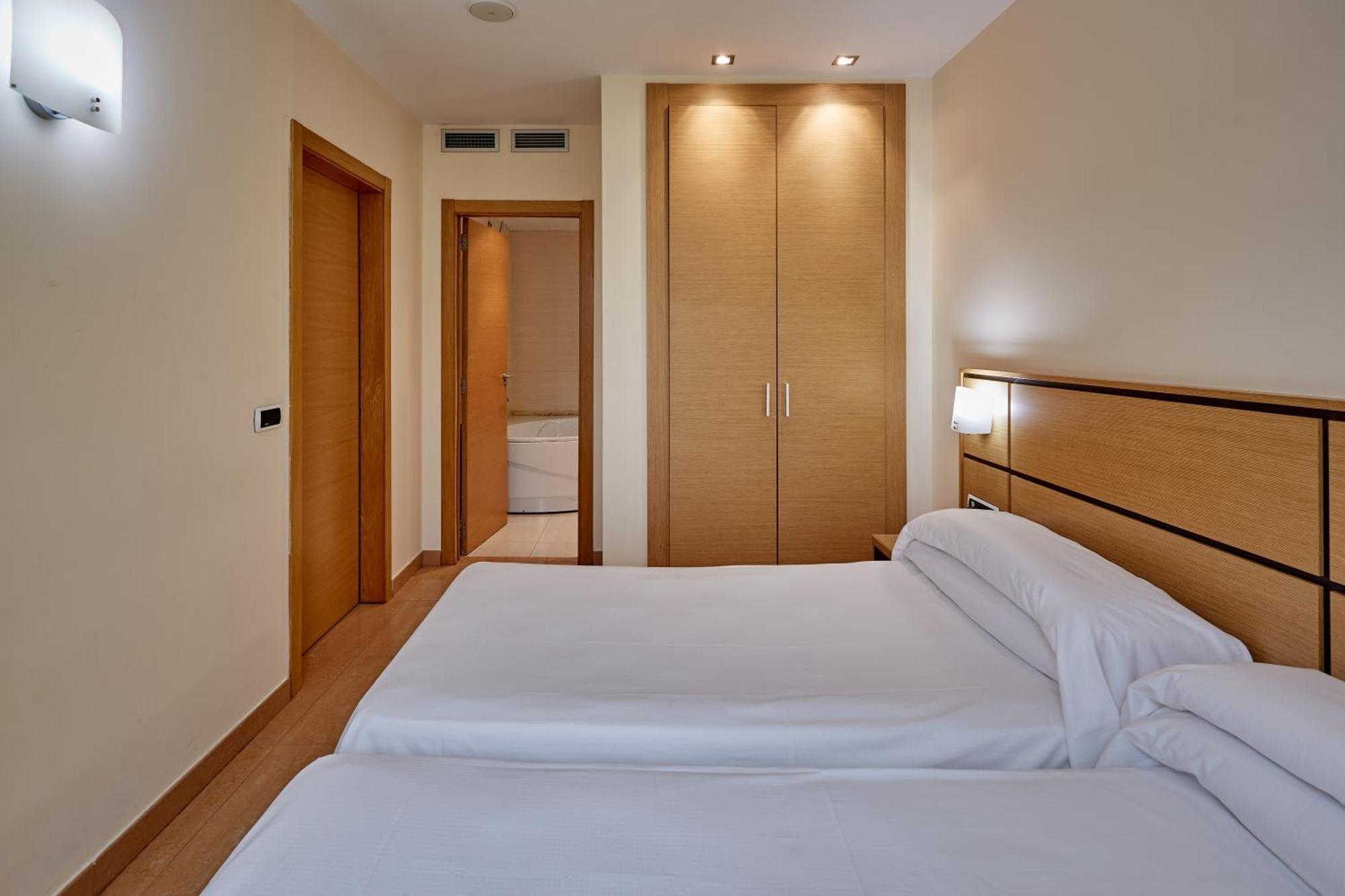 Hotel Dona Lola Castellón de la Plana Esterno foto