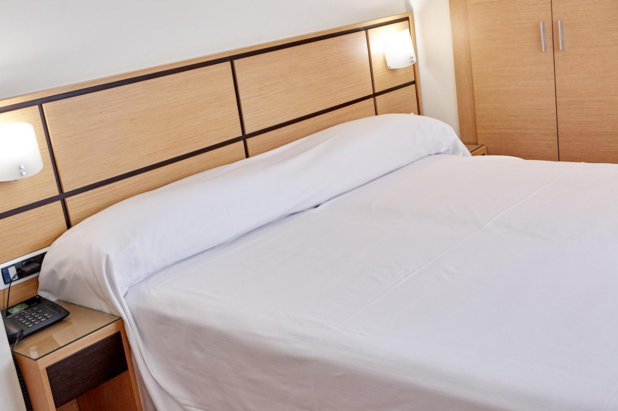 Hotel Dona Lola Castellón de la Plana Esterno foto