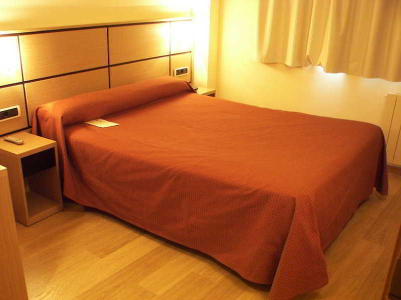 Hotel Dona Lola Castellón de la Plana Esterno foto